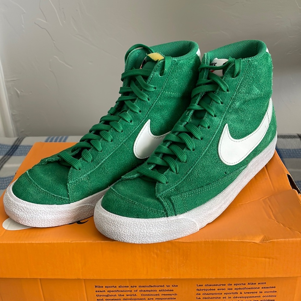 Nike Green and White High-Top Sneakers